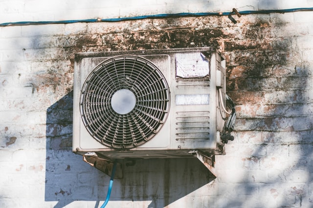 How long does an air conditioning unit last?
